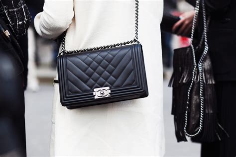 chanel boy 價格|international chanel bag.